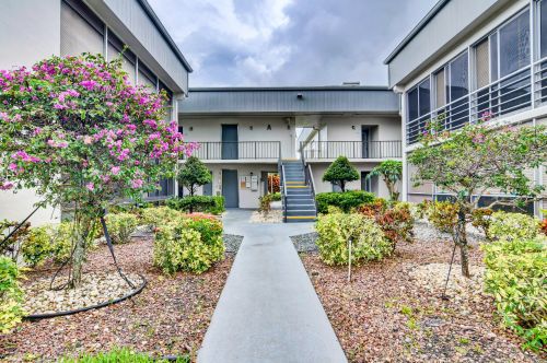 28 Piedmont A, Delray Beach, FL 33484-5005