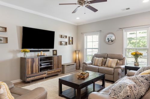 1654 Sparkleberry Ln, Johns Island SC  29455-3814 exterior