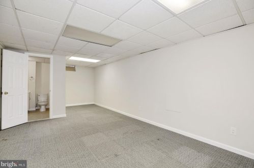 9606 Renton Dr, Springfield VA exterior