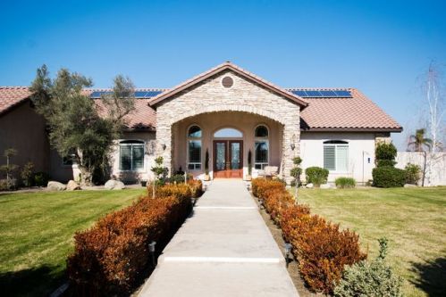 17328 Falling Creek Ave, Bakersfield, CA 93314-8874