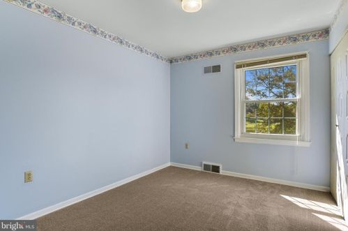 4351 Crestview Rd, Harrisburg PA 17112-2009 exterior