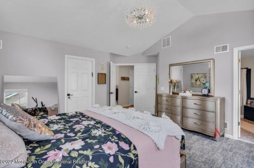 26 Casco Ct, Lakewood NJ  08701-5779 exterior