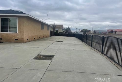 7012 Doris Ave, Winton CA  95388-9566 exterior