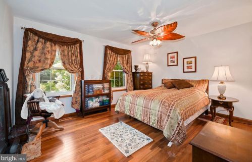 8315 Collins Ave, Camden NJ  08109-3568 exterior