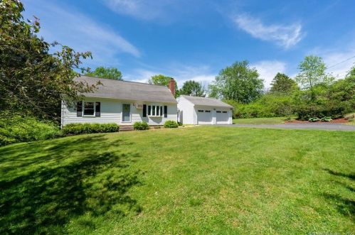 57 Wellswood Rd, Amston, CT 06231-1426