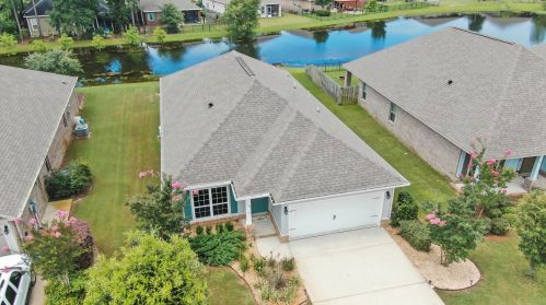 388 Whitman Way, Freeport, FL 32439-2165