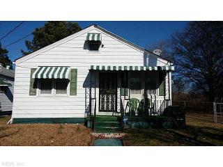 990 Galt St, Norfolk, VA 23504-2506