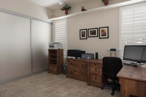 8 King Edward Ct, Rancho Mirage CA  92270-1621 exterior