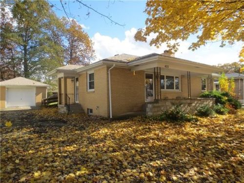 425 Indiana Ave, Hermitage, PA 16121-1704