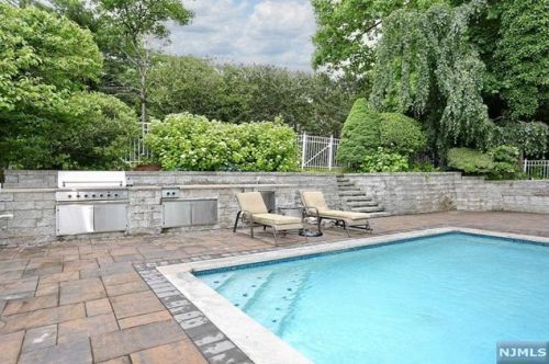166 Churchill Rd, Tenafly NJ  07670-3120 exterior