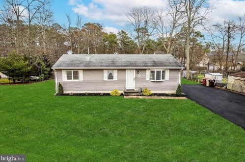 425 Princeton Ave, Berkeley Township NJ  08721-2404 exterior
