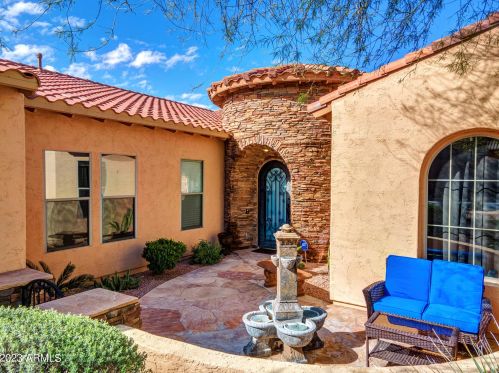 35804 27th Dr, Phoenix AZ  85086-5519 exterior
