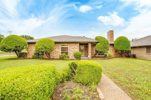 401 Mossbrook Dr, Richardson, TX 75081-2921