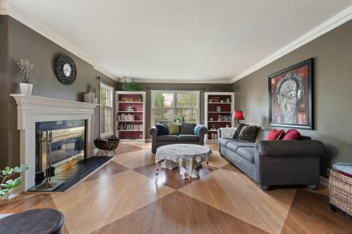 1300 Lookout Dr, Waukesha, WI 53186-6319