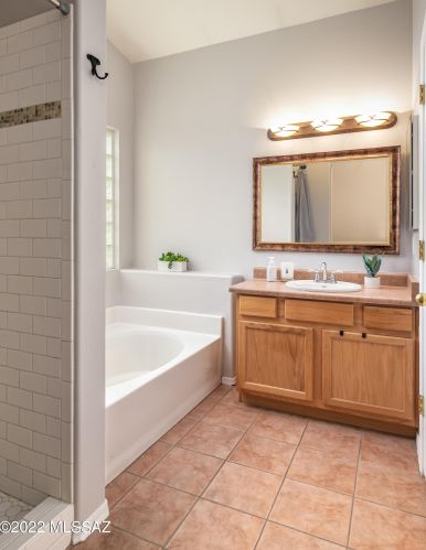 7938 Panamint Dr, Tucson AZ 85743-1184 exterior