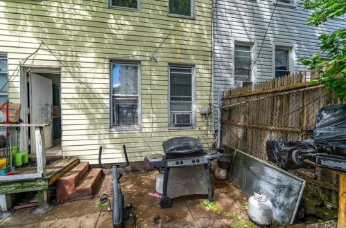 312 169th St, Bronx NY  10452-7701 exterior