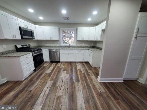 306 Rhode Island Rd, Browns Mills NJ  08015-5310 exterior