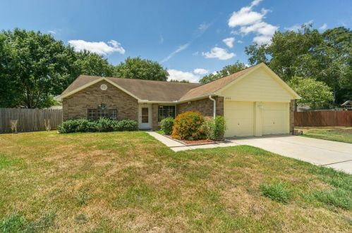 2902 Laurelridge Dr, League City, TX 77573-5914