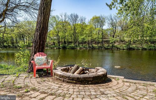 4956 Skippack Pike, Collegeville PA  19473-2049 exterior