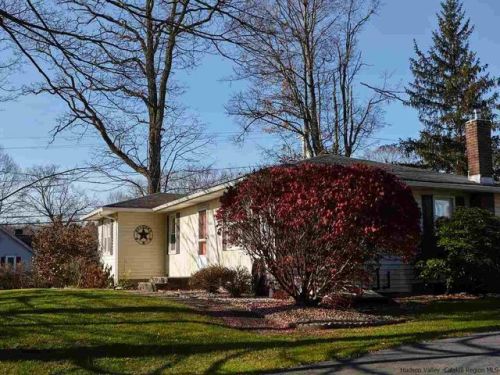 104 Riverside Rd, Highland, NY 12528-2522