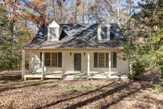 2505 Courthouse Creek Rd, Dabneys, VA 23102-2619