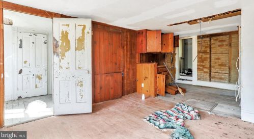 310 Main St, Edinburg VA  22824-9439 exterior