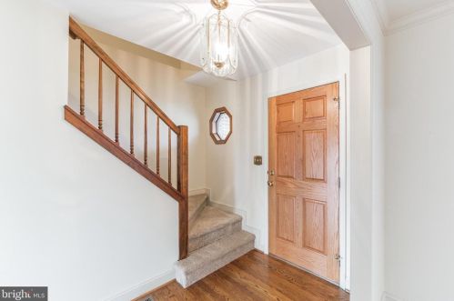 11 Hosta Ct, Wilmington, DE 19808-1953