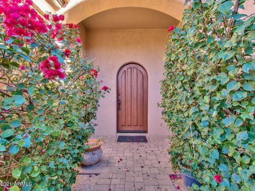 9390 Monument Dr, Scottsdale AZ 85262-4744 exterior