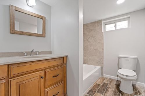 247 Garden St, Westbury NY  11590-3842 exterior