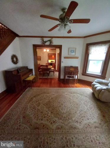 323 Columbia Ave, Lansdale PA 19446-3312 exterior