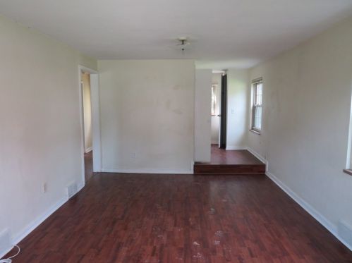 5313 White Oak Dr, Verona, PA 15147-1813