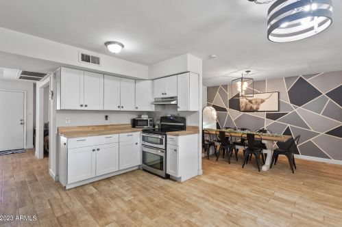 4427 Citrus Way, Glendale AZ 85305-2524 exterior