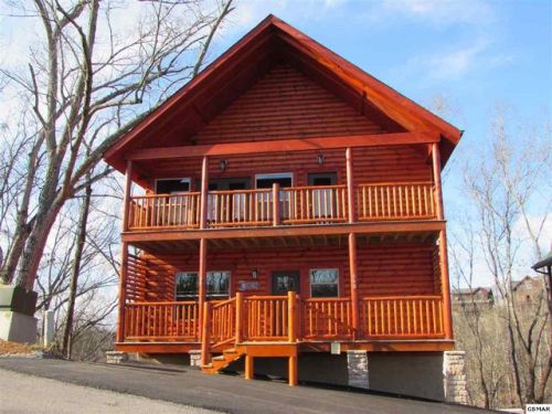 668 Stockton Dr, Pigeon Forge, TN 37876-2544