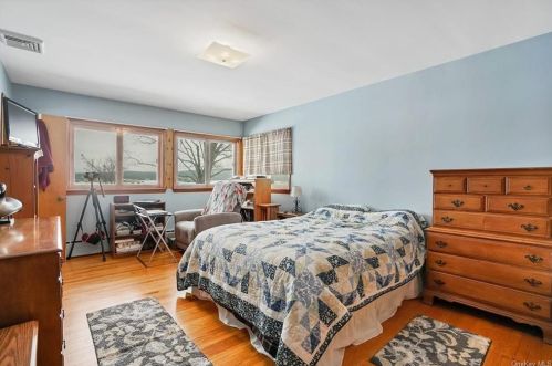 517 State Route 211, Montgomery NY  12549-2410 exterior