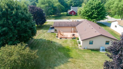 29632 Clover Ln, Waterford WI  53185-5004 exterior