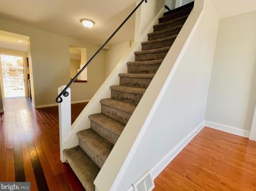 4233 Boone St, Philadelphia PA 19128-5003 exterior