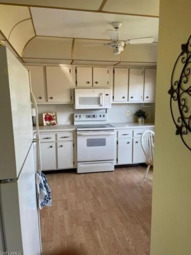 153 Lollypop Ln, Naples, FL 34112-5115
