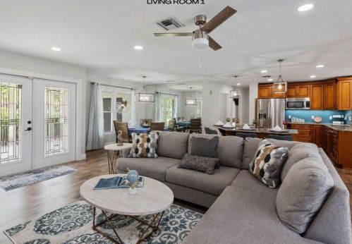 773 Holly Ct, Marco Island FL  34145-1915 exterior