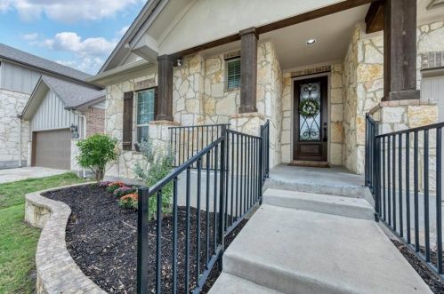 509 Fair Oaks Dr, Georgetown, TX 78628-5204