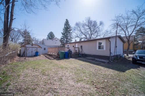 1065 Case Ave, Saint Paul MN 55106-3910 exterior