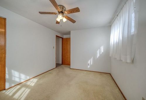 632 Macbeth Dr, Pittsburgh PA  15235-4612 exterior