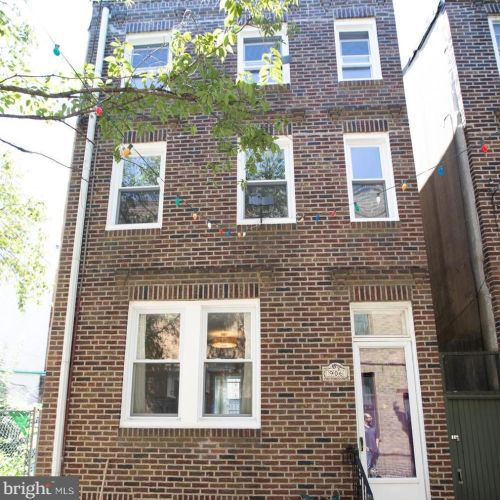906 League St, Philadelphia PA  19147-3823 exterior