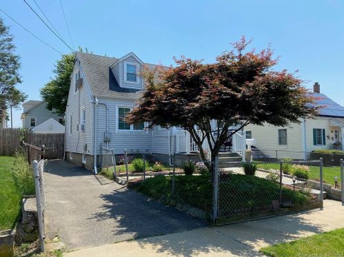 555 Clark St, Bridgeport, CT 06606-3302