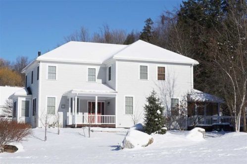 94 Boulder Hill Dr, Shelburne, VT 05482-4401