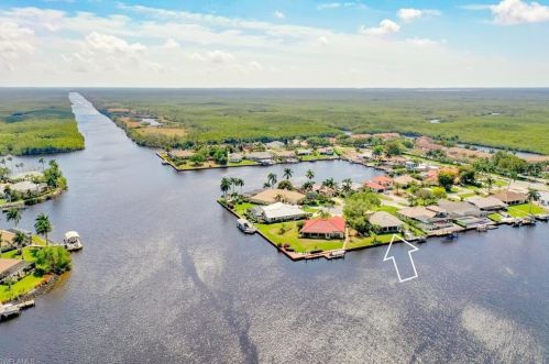 103 Morning Star Cay, Naples, FL 34114-9604