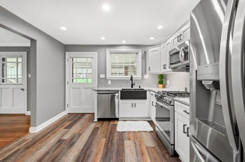 418 980 Rd, Mc Donald PA  15057-2886 exterior