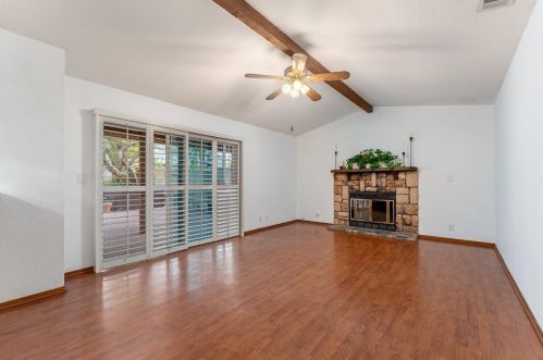 8648 Timber Ct, Citrus Heights CA  95662-4451 exterior