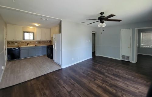 316 Elm St, Hurst TX  76053-5604 exterior