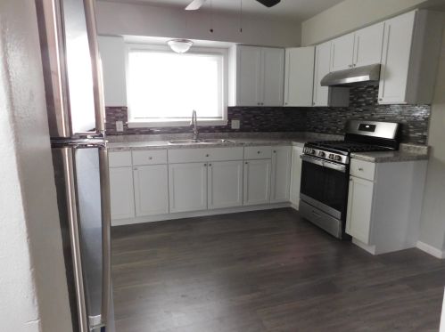 911 37, Milwaukee WI 53215-1418 exterior