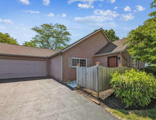 1930 Farmbrook Cir, Darbydale, OH 43123-9492